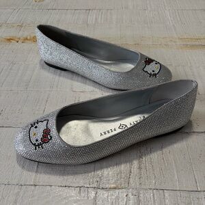 Hello Kitty x Katy Perry NEW size 8 Rhinestone Crystal Ballet Flats